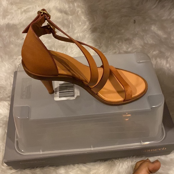 Chloe high heels - Picture 3 of 4